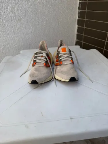 Tênis Adidas TAM 39