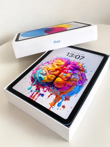 iPad 10ª Geração + Logitech Crayon