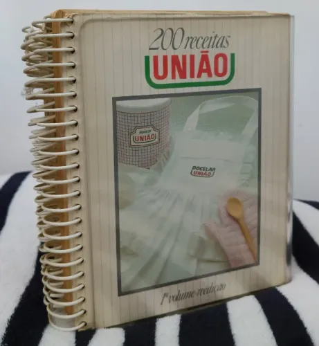 Coleção "200 Receitas União" 4 volumes com Caixa Acrílica - Original