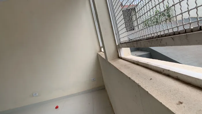 Sala comercial na Avenida Toros Puxian