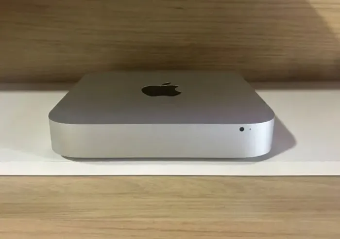 Mac Mini (Late 2014) - i5 / 4GB RAM / Intel Iris