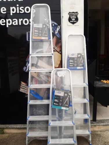   Escadas Domesticas de Aluminio 3, 5 e 7 degraus 
