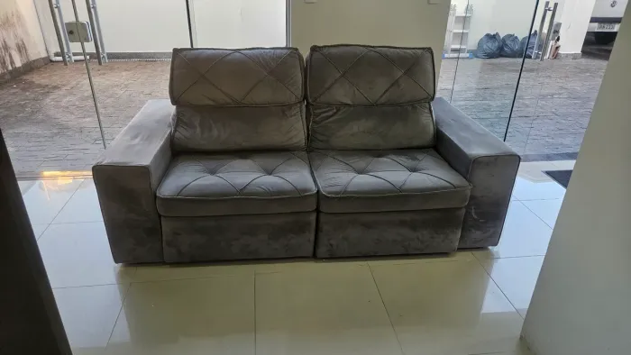 Sofá retrátil 2 lugares