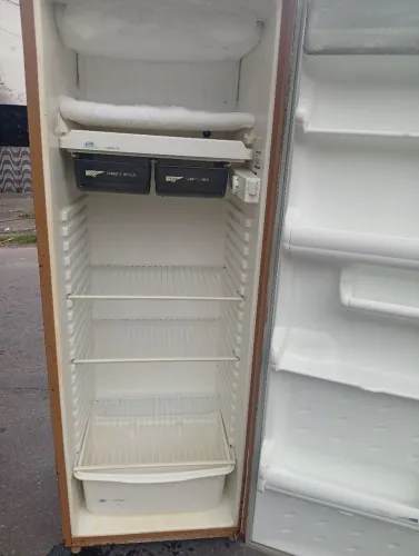 Vendo geladeira funcionando perfeitamente
