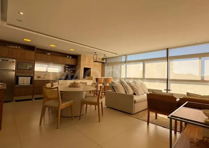 Apartamento no Edifício Doha Residencial na Praia Brava.