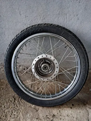Roda traseira  de moto