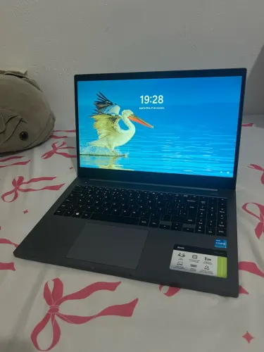 Notebook Samsung Book i3 11ª Geração | 8GB RAM | 1TB | Seminovo