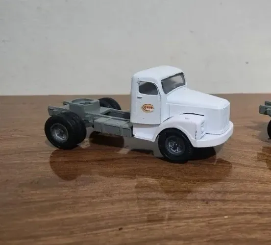 Carrinho Miniatura Caminhão Cavalinho Scania 111 Juê Escala 1/50