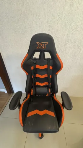 Cadeira Gamer XT Racer usada + almofada de pescoço