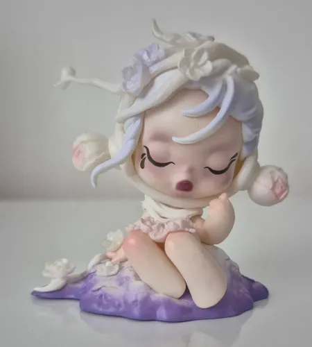 Pop Mart Skullpanda The Ink Plum Blossom modelo secreto