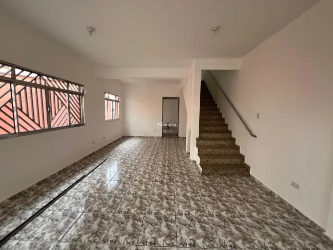 Casa para locação com 180m², 2 vagas no bairro da Mooca