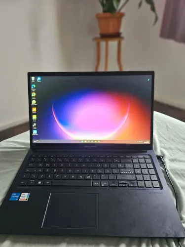 ASUS Vivobook 15 (X1504ZA / X1504ZA-NJ987W)