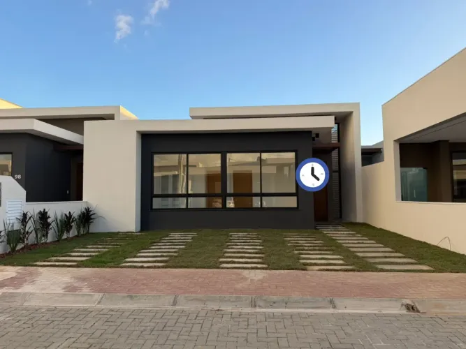 Vendo casa de 3/4 sendo uma suíte no Mangata 
