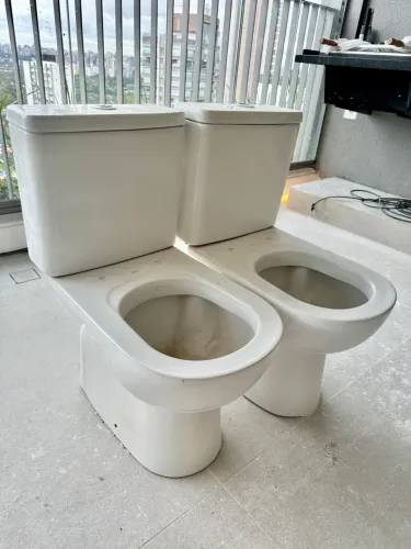 Vaso sanitário Deca - Bacia com Caixa Acoplada Deca Vogue Plus - valor unitário