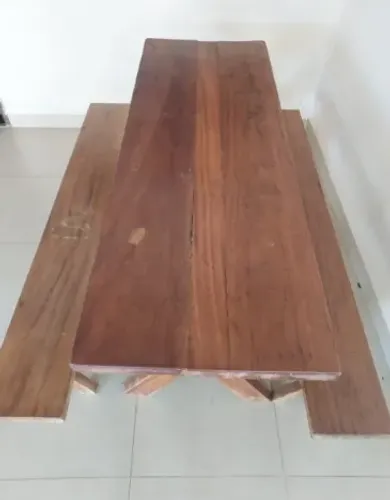 Mesa de madeira 1,60 x 0,60