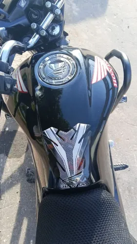 Vende-se 11 mil, aceito cartão