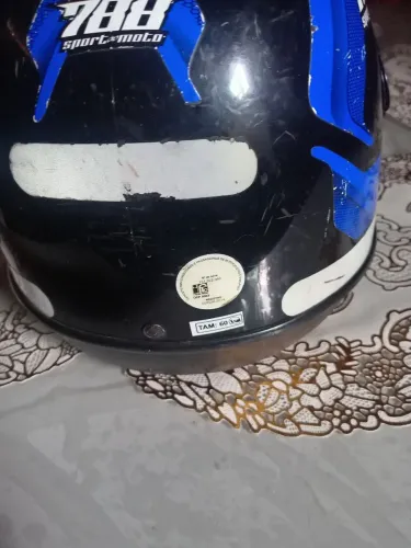 Capacete