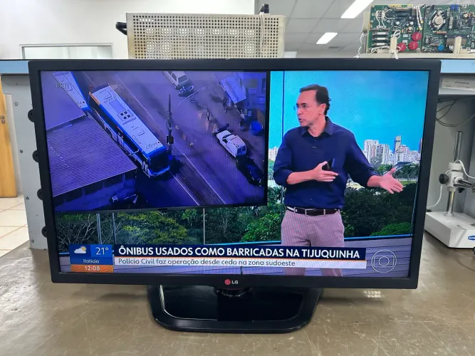 TV 32 polegadas LG LED em excepcional estado de conservação