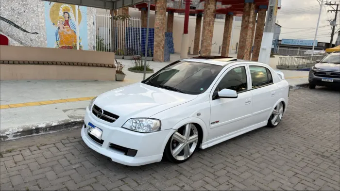 Chevrolet Astra GSI 2.0 16V 136cv Hatchback 5P 2003