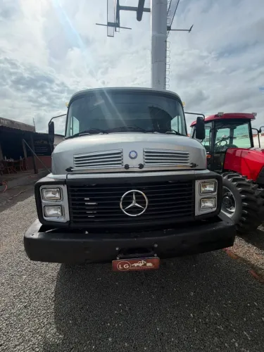 Vendo caminhão 2213 ano 80 no chassi