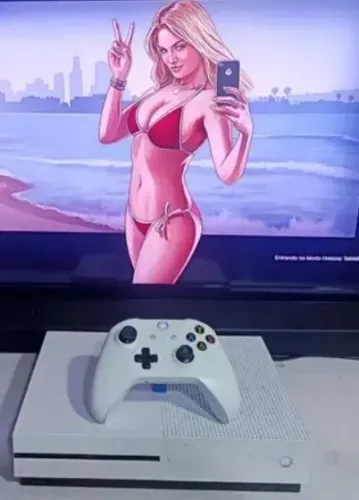 Xbox one slim branco top semi novo