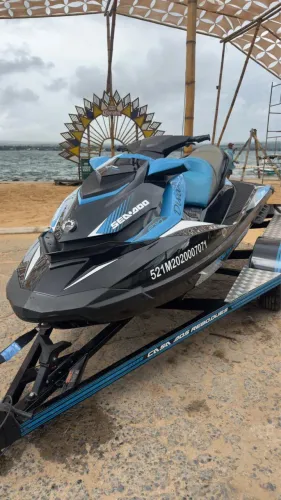 Jet Ski Sea-Doo GTR 230 | 2018 | 3 lugares | Carretinha