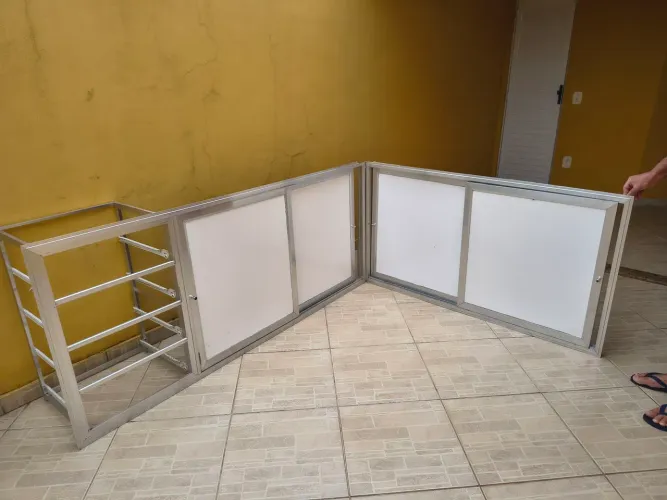 Fechamento de pia em aluminio