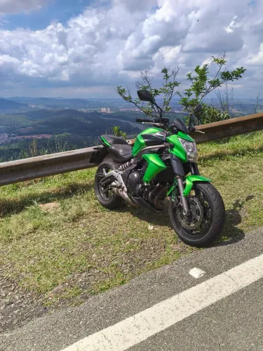 Moto ER-6N 2013