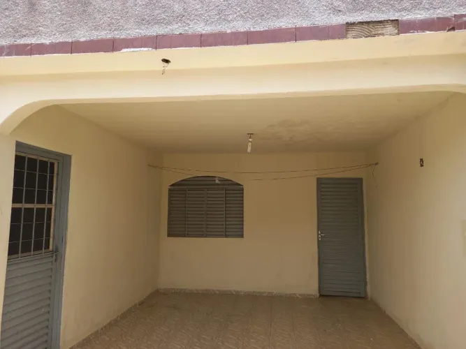 Aluguel de casa na Santa Maria - Qd 208