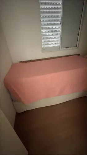 Cama de solteiro com colchão 
