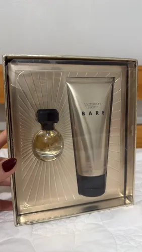 Kit Bare Victoria?s Secret