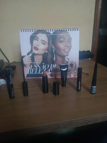 Combo maquiagem MaryKay promocional com preço mais em conta do que o catálogo.