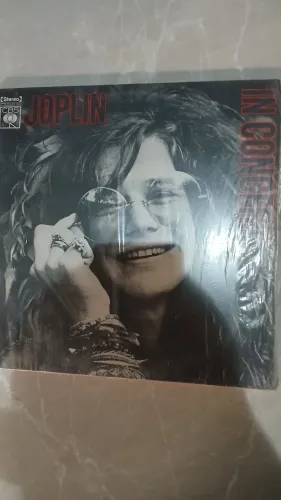Janis Joplin in concert