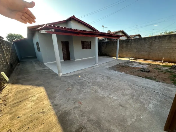 Alugo casa no Guapó, Valor do aluguel 1300 sem calção no contrato de 6 meses a um ano