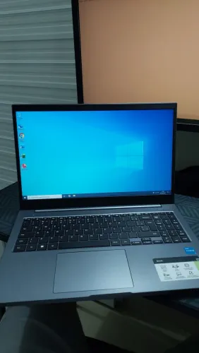 NOTEBOOK SAMSUNG i3-11°G 4GB RAM DDR4 246 SSD NVME EM ESTADO DE NOVO