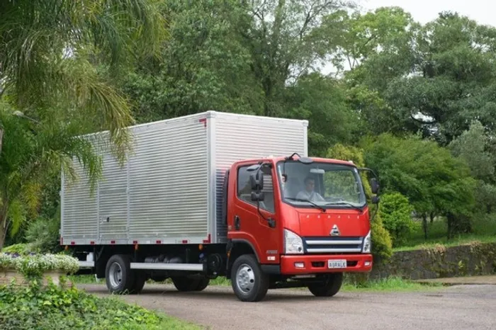 Caminhão Agrale A10000