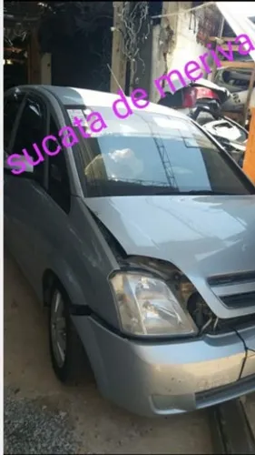 Sucata de meriva para venda de peças