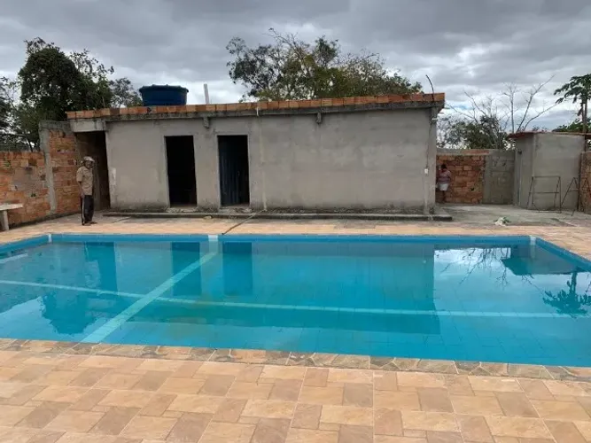 Sitio 10 mil metros, casa, piscina, campo, poço artesiano, criatório de peixe, Lagoa Santa