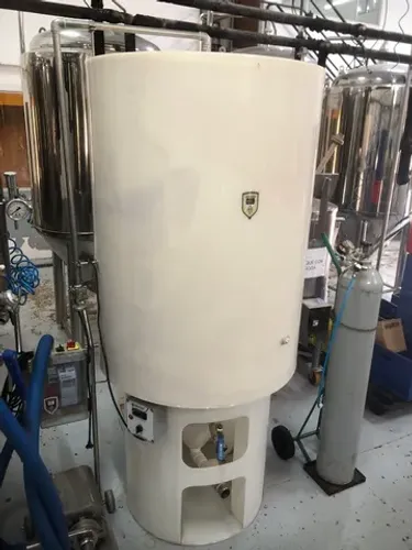 Tanque Fermentador Cerveja Polietileno 500L Autorefrigerado 220V