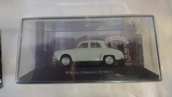 Coleção Carros Inesquecíveis Do Brasil Willys Gordini (Lacrado)