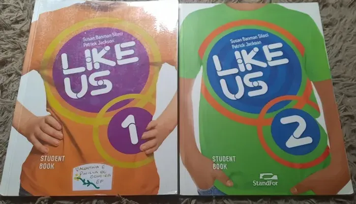 CONJUNTO LIVROS LIKE US 1 E 2