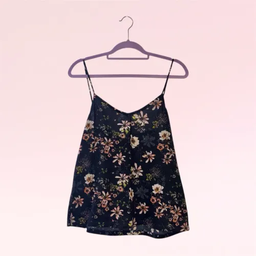 Camiseta Floral Preta - Primark