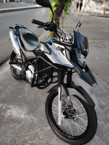 XRE 300 Extra Impecável 