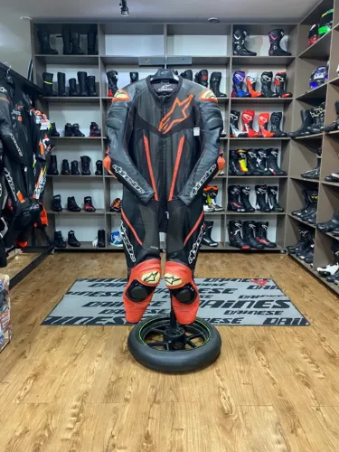 Macacão Alpinestars Fusion Pró Peça Única Tamanho 52 Eur Seminovo