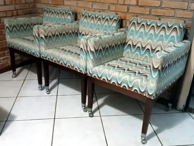 3 Poltronas com Rodinhas