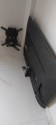 Smartv LG defeito: listras horizontais tela + Suporte móvel