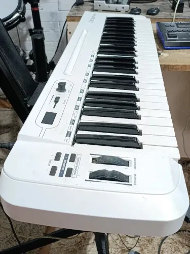 Controlador midi SAMSOM CARBON 49