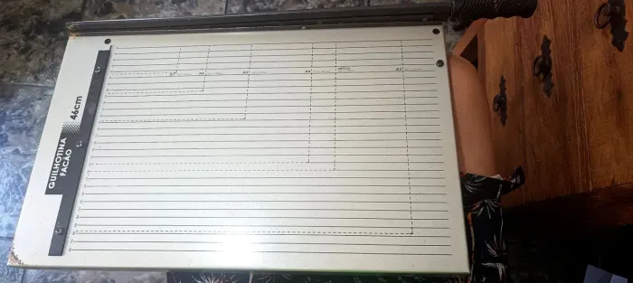 Guilhotina na caixa nunca foi usada