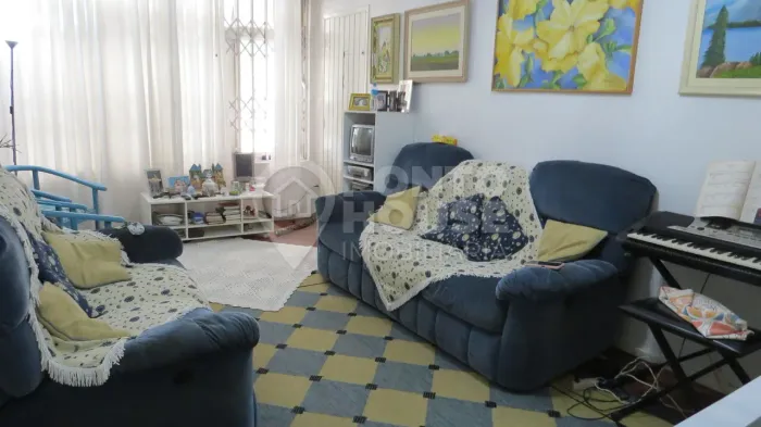 Casa de vila à venda no Jardim Prudência, 3 dormitórios, 2 vagas, permuta apto