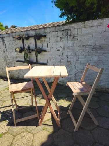 Mesa bistro dobrável quadrada